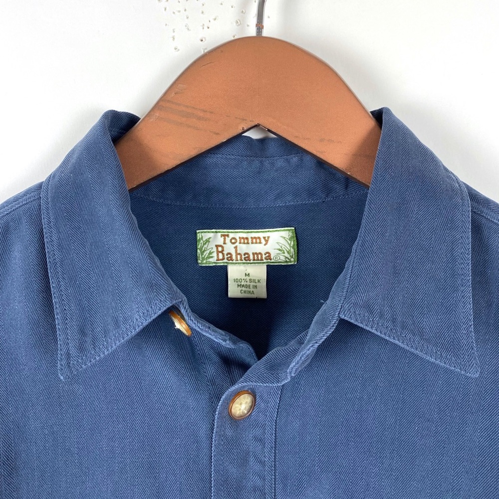 Tommy Bahama Men’s Button Down Shirt Navy Blue Medium Vintage - Picture 3 of 9